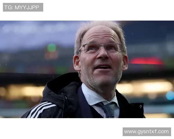 日本足球明星24号的传奇故事与辉煌成就揭秘