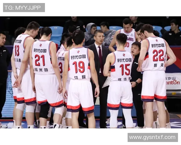 广州篮球队在欧锦赛的奋斗与荣耀之路：从默默无闻到耀眼之星的成长故事